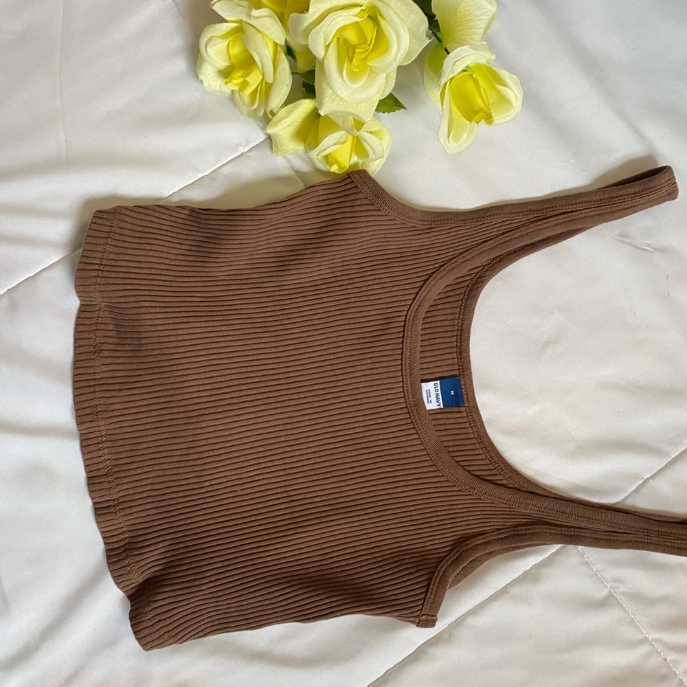 Old navy, size medium ribbed cami, brown